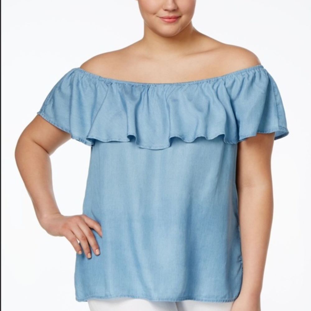 SOLD American Rag 3x Off Shoulder Chambrey Blouse